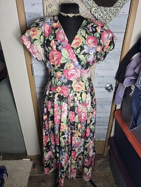 Vtg 80's Trad Wife Impressionist Floral Princess Waist Midi Dress Black Pink